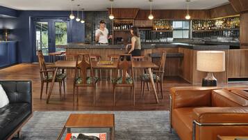 Bar (en el alojamiento)