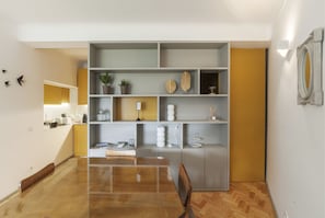 Superior Apartment, 2 Bedrooms (2) | In-room dining
