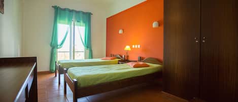 Twin Room, Private Bathroom