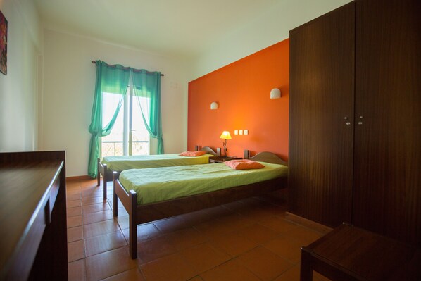 Twin Room, Private Bathroom | Free WiFi, bed sheets