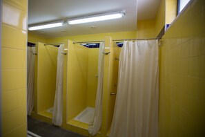 Shared bathroom - HI Beja - Pousada de Juventude - Hostel (Beja)