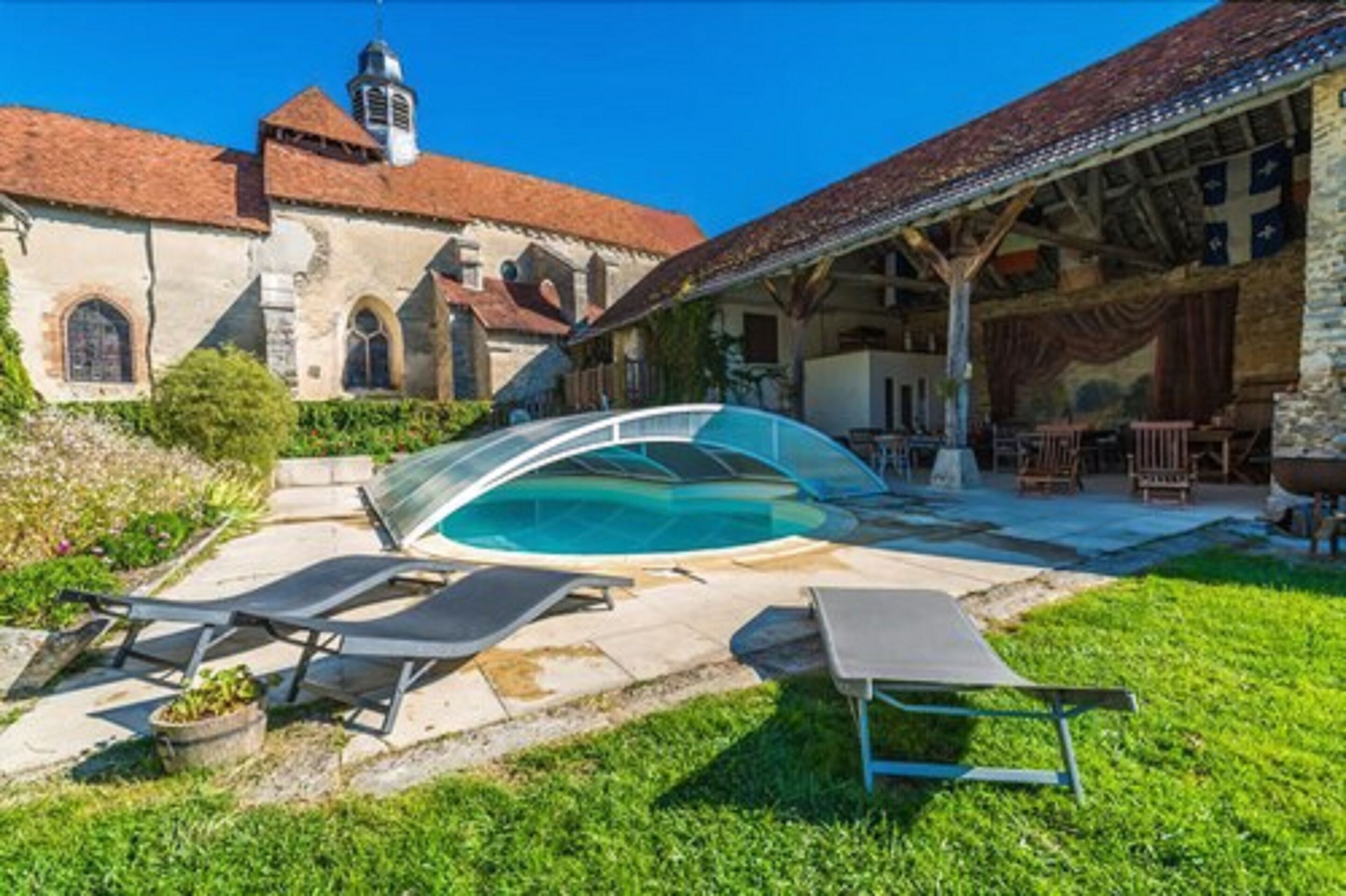 ファミリー 4 人部屋 ガーデンビュー | テラス / パティオ