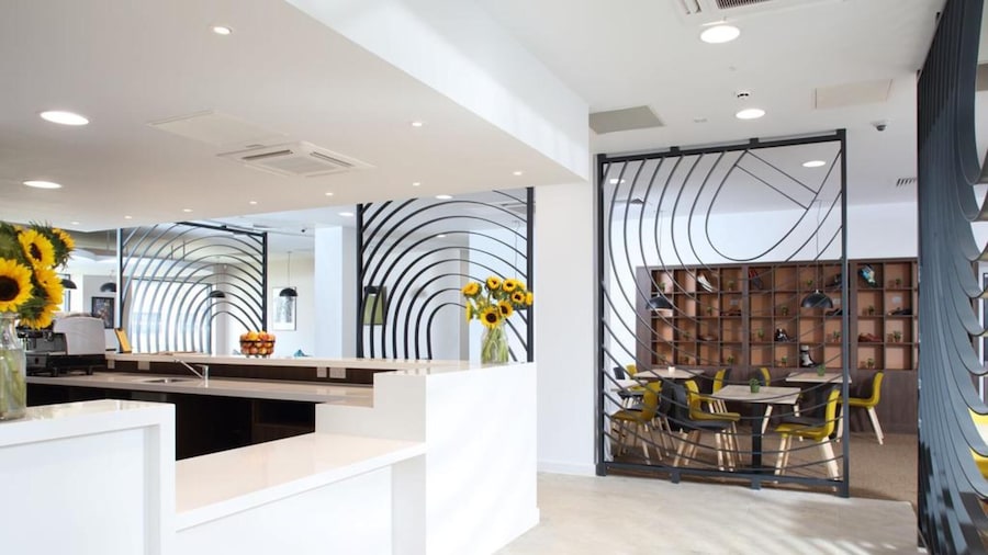 Sunley Hotel