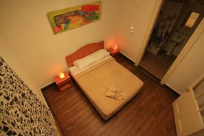 Habitación doble clásica, 1 cama Queen size, para no fumadores | Tabla de planchar con plancha y wifi gratis 