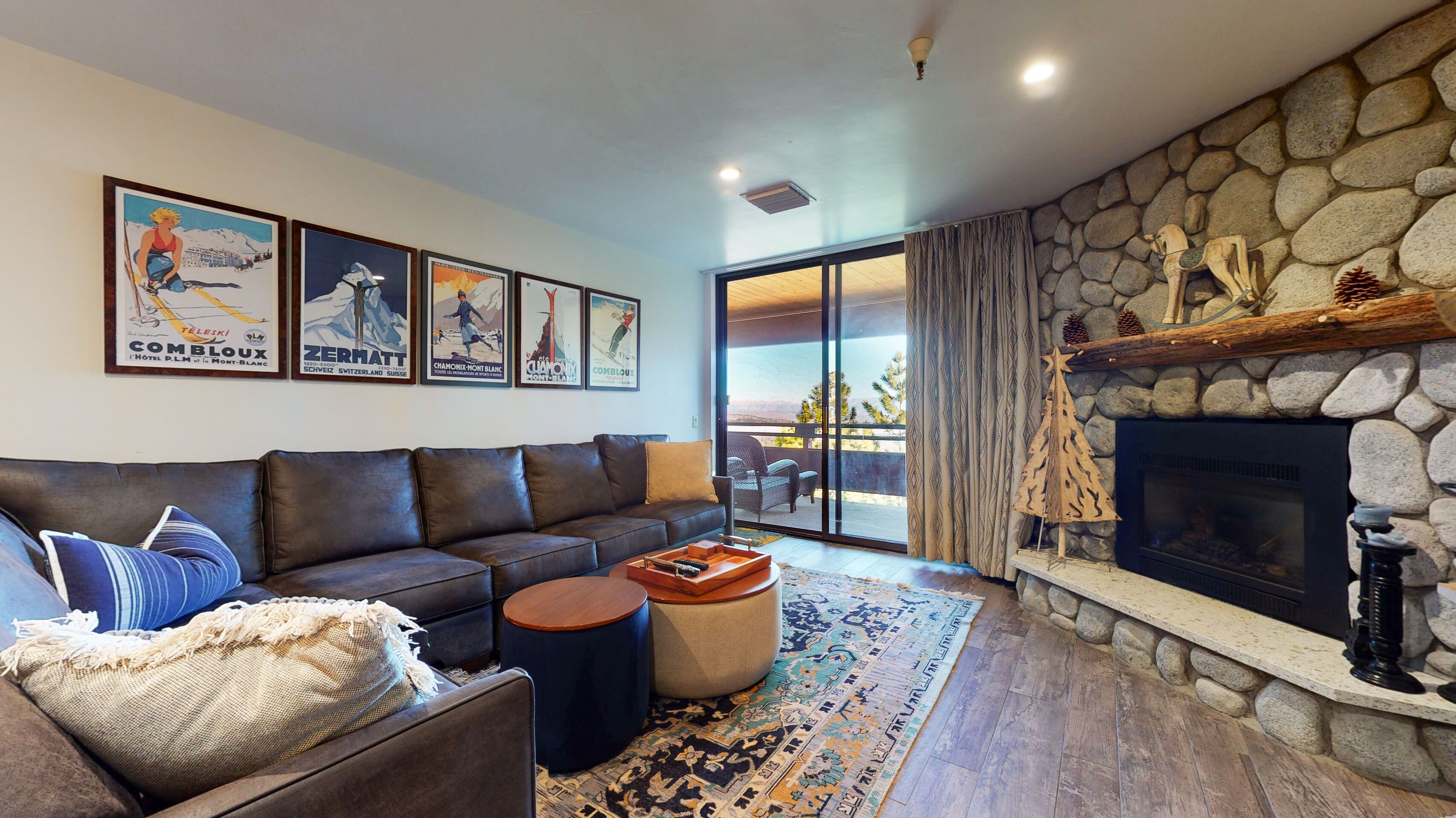 Smart TV, fireplace, DVD player