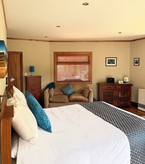 Deluxe Double Room, 1 Queen Bed, Non Smoking