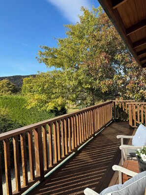 Apartment, 1 Queen Bed with Sofa bed, Non Smoking | Balcony - Black Peak View (Wanaka)