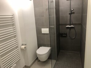 Uklassifisert bilde, 4 av 13, knapp