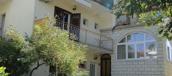 Apartamento vacacional con balcón a 300 m de la playa