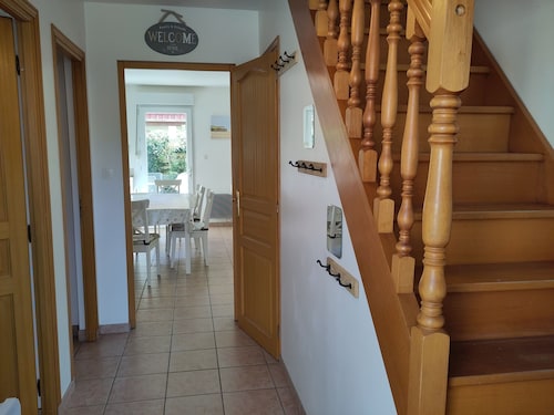 Pretty house 2 steps from the beach and the center ideal for family.