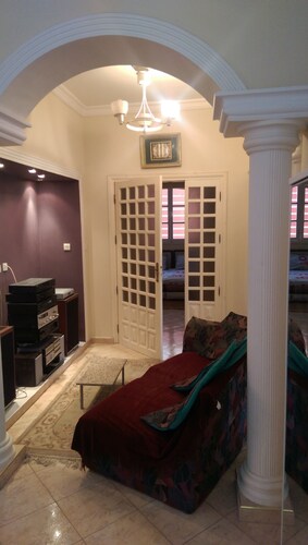 Spacious villa with caretaker and large garden