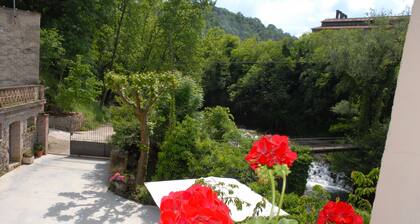 CANXAI DAS LĂNDLICHE TOURISTENHAUS VON LA GARROTXA PRO GENIESSEN AMB QUI MĂS ESTIMES