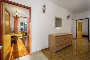 Dining - Apartment near the beach and town center. (Umag)