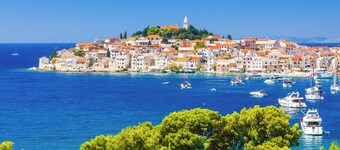 Holiday apartment near the beach