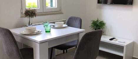 تناول الطعام