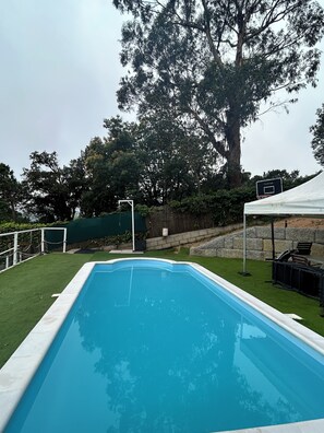 Utomhuspool