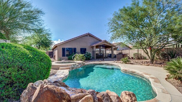 Spring Training, Ball Tournaments, NASCAR, Pool, Golf, Hike Estrella ...