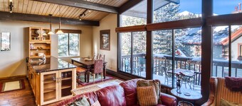 Tamarisk Slalom Condo: Walk To The Slopes/Town