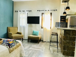 1 bedroom, iron/ironing board, WiFi