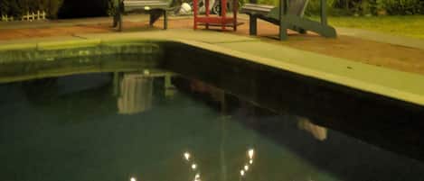 室外游泳池,恒温泳池