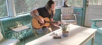 Romantic vintage Log Cabin Retreat