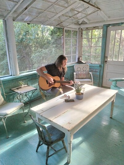 Romantic vintage Log Cabin Retreat