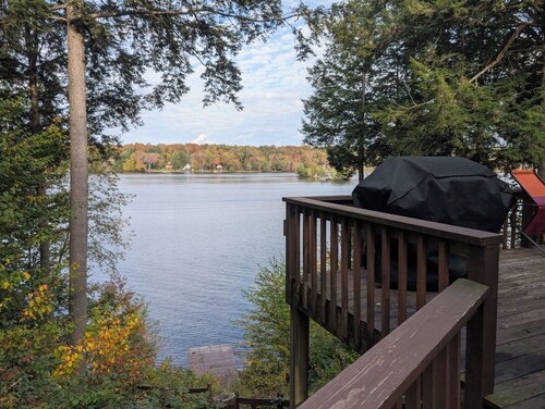 Amazing Lake House With All Amenities