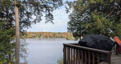 Amazing Lake House With All Amenities