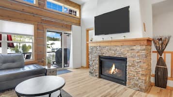 Smart TV, chimenea, Netflix y reproductor de DVD
