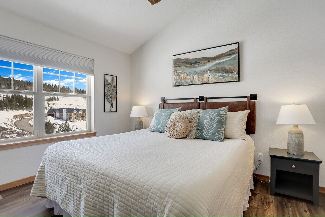 3 camere, una scrivania, ferro/asse da stiro, Wi-Fi