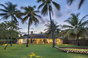 Exterior - Linda Casa Beira Mar in Patacho Beach (Porto de Pedras)