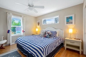 4 bedrooms, iron/ironing board, free WiFi, bed sheets