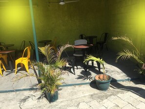 Restaurant - T-CA Guest House & Resto (Port-au-Prince)
