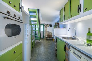 Geladeira, fogão, cooktop, lava-louças
