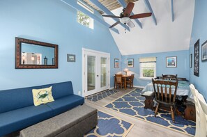 Flat-screen TV, DVD player, books - Slack Tide is a wonderful 3 Bedroom/2 Bath Pet-Friendly Vacation Home on Chincot (Chincoteague Island)