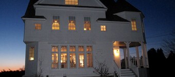 SALT WATER MAINE COTTAGE WITH DOCK - MINUTES TO BOTANICAL GARDENS