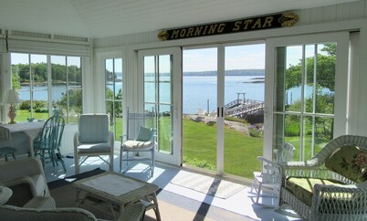 SALT WATER MAINE COTTAGE WITH DOCK - MINUTES TO BOTANICAL GARDENS