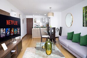 Smart TV, futbolito, tenis de mesa y libros 