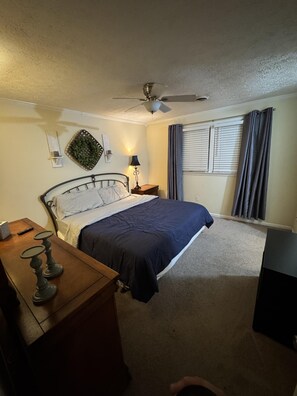 3 Schlafzimmer, Schreibtisch, WLAN, Bettwäsche