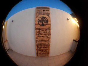 صورة غير مصنفة، 5 من 27، زرّ