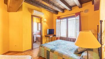 7 dormitorios, escritorio, sistema de insonorización y wifi