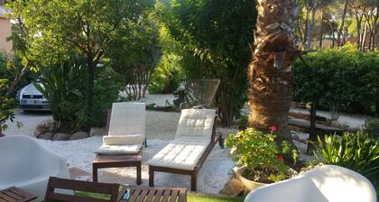 STATELY VILLA S. MARGHERITA DI PULA TWO STEPS FROM THE SEA