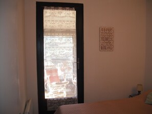 1 bedroom, iron/ironing board, WiFi