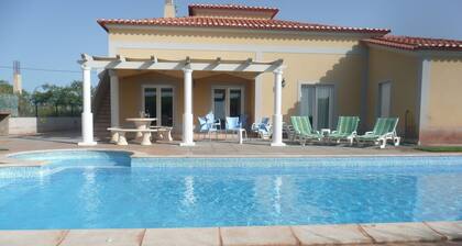 Large private villa with private pool, garden, bbq - LONG TERM RENTAL AVAILABLE.