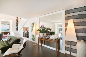 Fernseher, Netflix, Streaming-Dienste, Stereoanlage