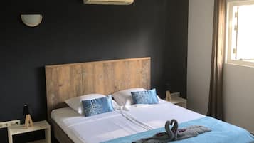 4 Schlafzimmer, Zimmersafe, BĂŒgeleisen/BĂŒgelbrett, Reisekinderbett
