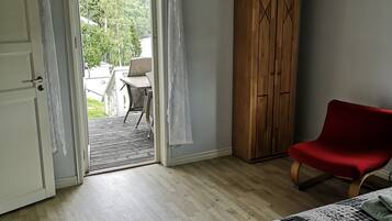 3 dormitorios, tabla de planchar con plancha, wifi gratis y ropa de cama