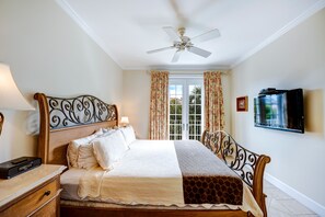 2 slaapkamers, een strijkplank/strijkijzer, reisbedje, wifi