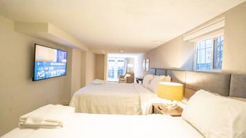 4 sovrum, skrivbord, strykjÀrn/strykbrÀda och wi-fi