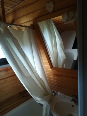 Dusj og hårføner